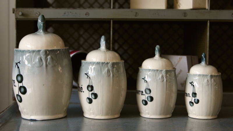 最終お値下げ‼️ヴィンテージ陶器丸型キャニスター・チェコ