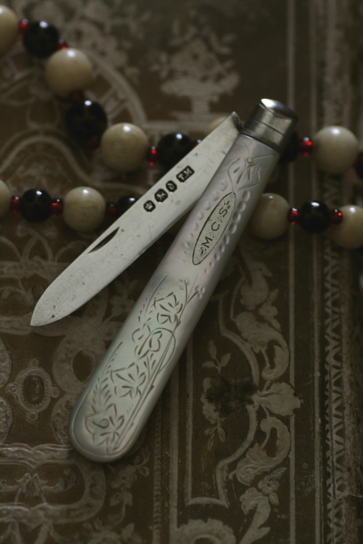 AeB[NVo[tH[fBOt[ciCt@CMX@}U[Iup[XP[@silver folding fruit knives