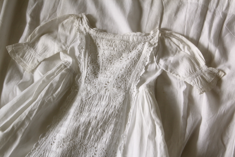 アンティーククリスニングドレス　ベビードレス　カットワーク　ヴィクトリアン　イギリス