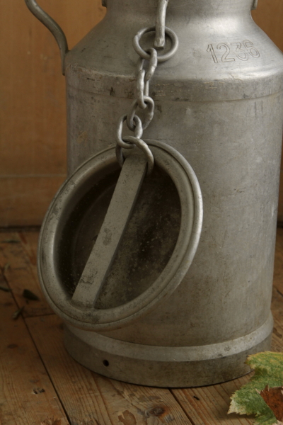 アンティークアルミミルク缶 フランス 【Antiques Truffle 京都