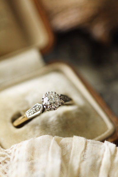 ヴィンテージダイヤモンドリング アンティークエンゲージリング ウェディング 婚約指輪 ソリテールリング プラチナ 18ゴールド イギリス