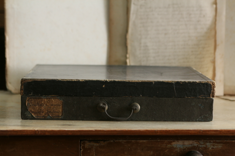 フランスアンティーク　大判帳簿１冊　c20 フランスアンティーク 大判帳簿1冊 c20 - メルカリ