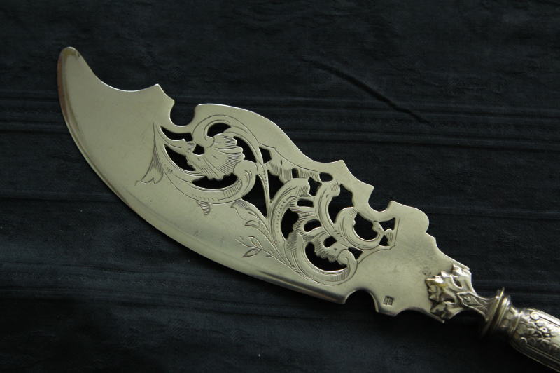 アンティークシルバーフィッシュサーバー fish carvers フランス
