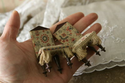 アンティークドールハウス イギリス ミニチュア椅子 【Antiques