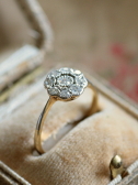 アンティークリング指輪　ダイヤモンドデイジー　クラスター　オールドヨーロピアンカット　アンティークジュエリー　イギリス