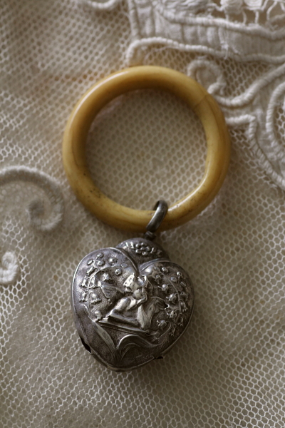 フランス　アンティーク　ラトル　妖精 フランス アンティーク ラトル 妖精