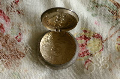 フランスアンティーク シルバー すずらんのラトル ガラガラ ① フランスアンティーク シルバー すずらんのラトル ガラガラ ①