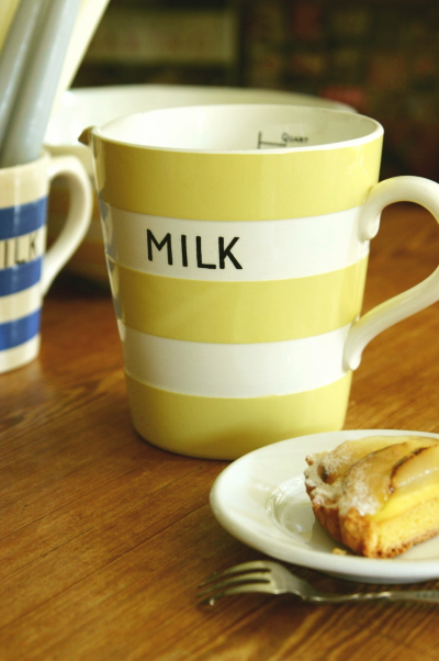 お値下げ致しました。イギリス製、コーニッシュウェアの麺棒 TG Green