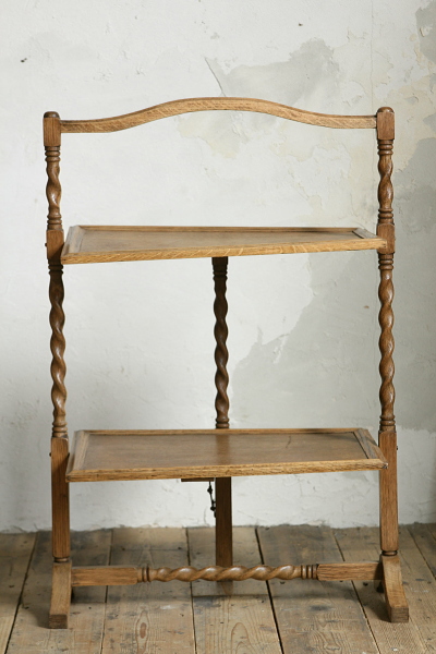 レア♡ アンティークオーク材ケーキスタンドツイスト