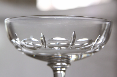 アンティークシャンパングラス　ソーサー型　クリスタルガラス　ベルギー