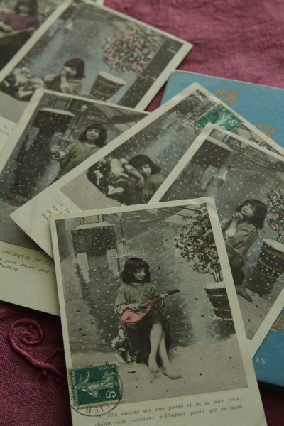 アンティークポストカード フランス 組み写真 楽器と少女 【Antiques 