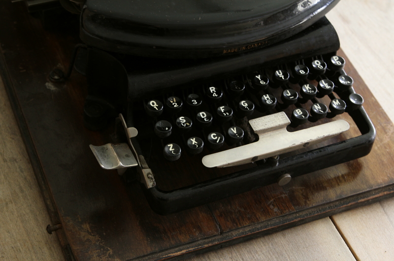 アンティークタイプライター カナダ イギリス empire model 1