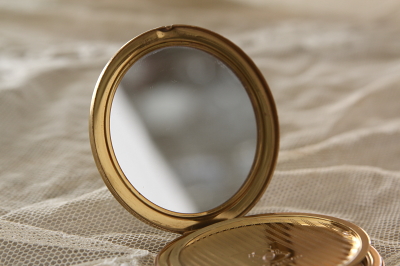 ヴィンテージコンパクト イギリス stratton ストラットン