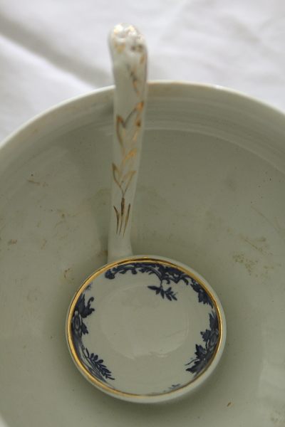 イギリスアンティーク レードル ブルー＆ホワイト ヴィクトリアン