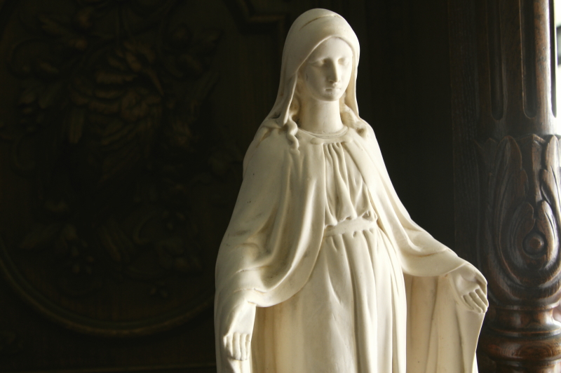 アンティークマリア像 イギリス 石膏 【Antiques Truffle 京都 鹿ケ谷】