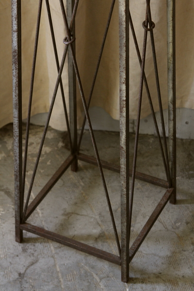 ヴィンテージ　花台　フラワースタンド　フランス フランスアンティーク アイアンフラワースタンド.1｜Antiques Knock