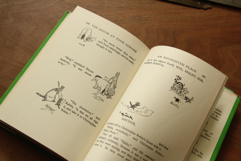 アンティークブック 古書 イギリス A.A.MILNE ミルン プー横丁に