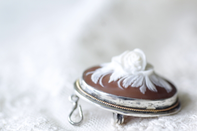 アンティークシェルカメオ 薔薇ローズ ペンダントブローチ