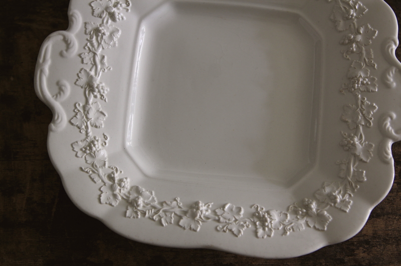 ウエッジウッド　アンティーク　エンボスドクイーンズウエア　スクエアプレート ウエッジウッド アンティーク エンボスドクイーンズウエア スクエア