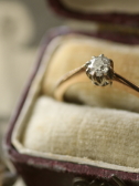 ヴィンテージダイヤモンドリング　アンティークエンゲージリング　ウェディング　婚約指輪　ソリテールリング　イギリス