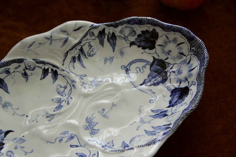 フランスアンティーク クレイユモントロー ブラウンの花模様が美しいラヴィエ フランスアンティーク クレイユモントロー ブラウンの花模様が