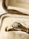 ヴィンテージダイヤモンドリング　アンティークエンゲージリング　ウェディング　婚約指輪　ソリテールリング　プラチナ　18カラットゴールド　イギリス