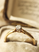 ヴィンテージダイヤモンドリング　アンティークエンゲージリング　ウェディング　婚約指輪　ソリテールリング　プラチナ　18カラットゴールド　イギリス