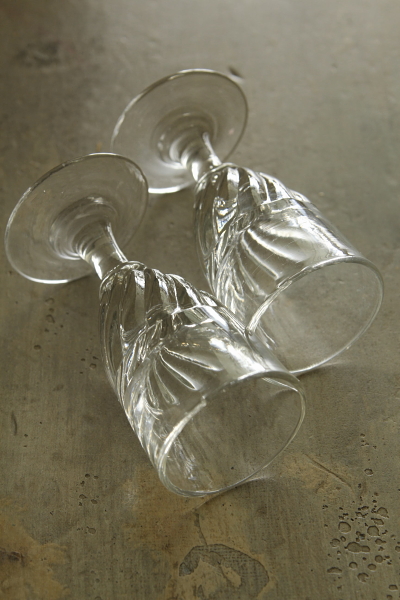 アンティークリキュールグラス　フランス　型吹きガラス