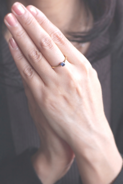アンティークヴィンテージジュエリー　ブルーサファイアソリテールリング指輪　イギリス