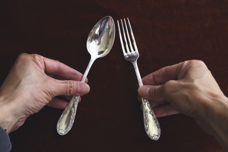 オリーブのテーブルスプーン＆フォーク　フランス　アンティークストリュフ