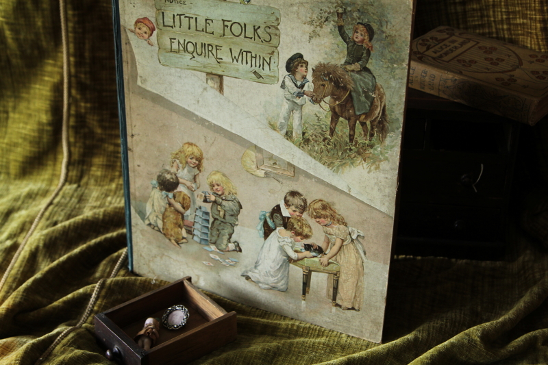 アンティークブックス　古書　児童書　絵本　little folks enquire within Ernest Nister　イギリス