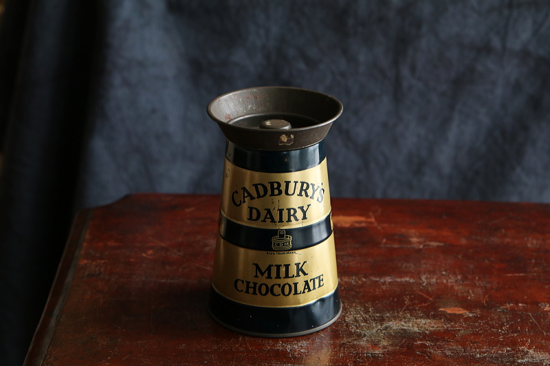 ミルクチャーン型 キャドバリーチョコレートティン CADBURY イギリス アンティークストリュフ