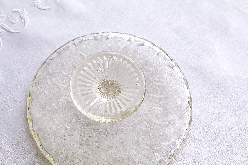 プレスガラスミニケーキスタンド　ヴィクトリアン アンティークストリュフ