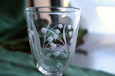 スズランのクリスタルシェリーグラス　イギリス　ヴィクトリアン アンティークストリュフ