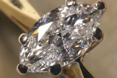 アンティークマーキスカットダイヤモンドリング　エンゲージリング　指輪　ヴィンテージジュエリー　イギリス