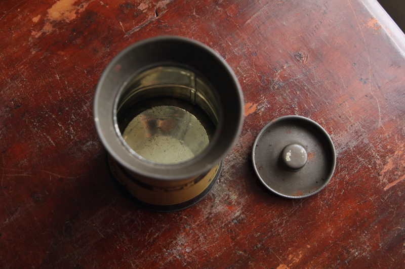 ミルクチャーン型 キャドバリーチョコレートティン CADBURY イギリス アンティークストリュフ