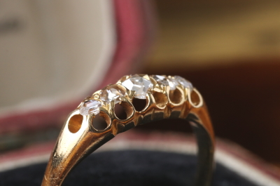 アンティークローズカットダイヤモンド5連リング エンゲージリング　ヴィクトリアンジュエリー　指輪　イギリス