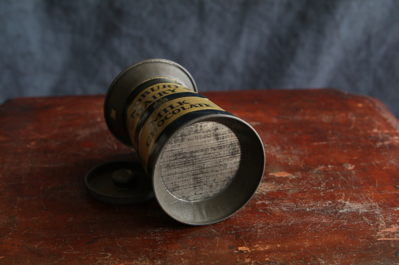 ミルクチャーン型 キャドバリーチョコレートティン CADBURY イギリス アンティークストリュフ