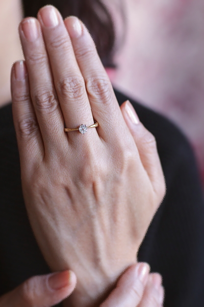 アンティークオールドヨーロピアンカットダイヤモンドソリテールリング　ヴィンテージジュエリー　エンゲージリング　婚約指輪　イギリス