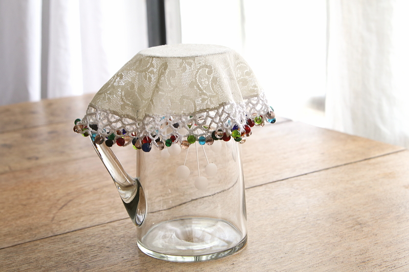 ガラスビーズのジャグカバー　イギリス アンティークストリュフ