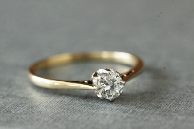 アンティークダイヤモンドソリテールリング　ソリティア　婚約指輪　エンゲージ　ヴィンテージ