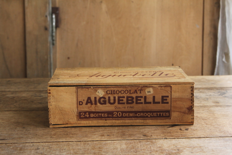 AeB[N`R[gؔ@`R[g[h^ eB@J[h@VRjG@chocolat menier@d'aiguebelle mauprivez louit devinckibred lombart@tX