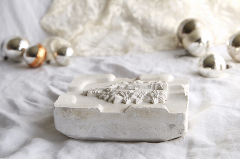 聖水盤の石膏型　聖母マリア　フランス　 アンティークストリュフ