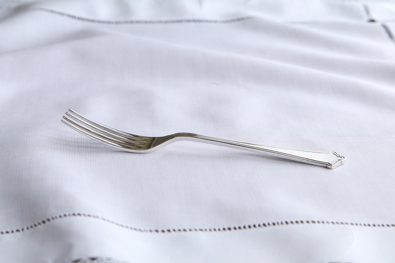 Elkingtonのテーブルフォーク　Mappin & Webbのテーブルナイフ　イギリス アンティークストリュフ