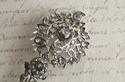 ローズカットストーン　シルバーターバンピン　イギリス アンティークストリュフ