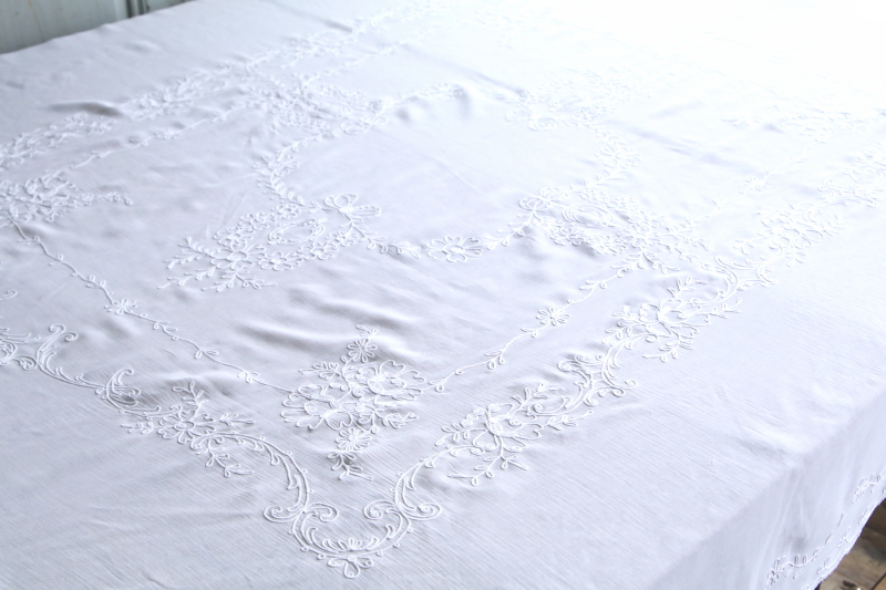 フレンチコットンローンカーテン　テーブルクロス　蔓花の刺繍　フランス