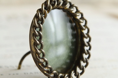 チェーンフレーム　オーバルフォトフレーム　ヴィクトリアン　イギリス アンティークストリュフ