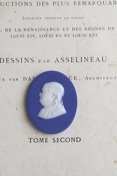 アンティークジャスパーウェアカメオ　偉人たちの肖像　メダリオン　イギリス アンティークストリュフ