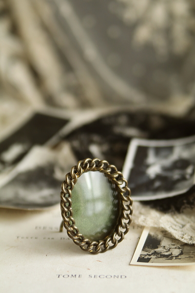 チェーンフレーム　オーバルフォトフレーム　ヴィクトリアン　イギリス アンティークストリュフ 20251121