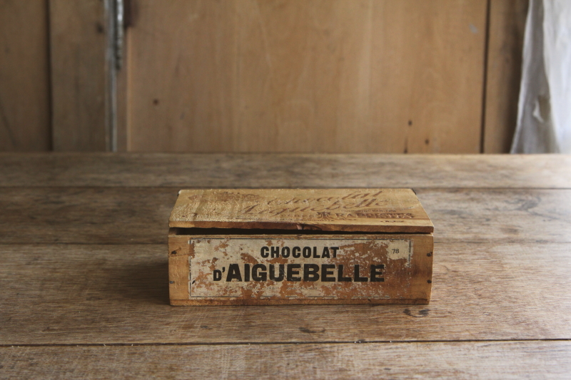 AeB[N`R[gؔ@`R[g[h^ eB@J[h@VRjG@chocolat menier@d'aiguebelle mauprivez louit devinckibred lombart@tX